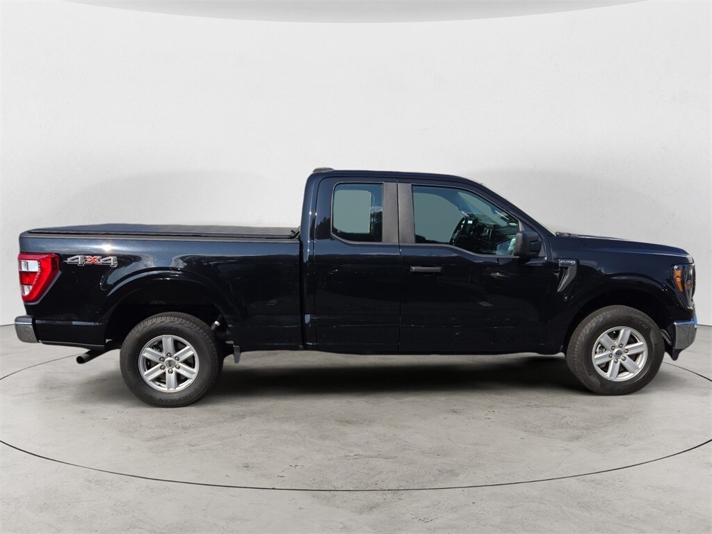 2023 Ford F-150 XL photo 2