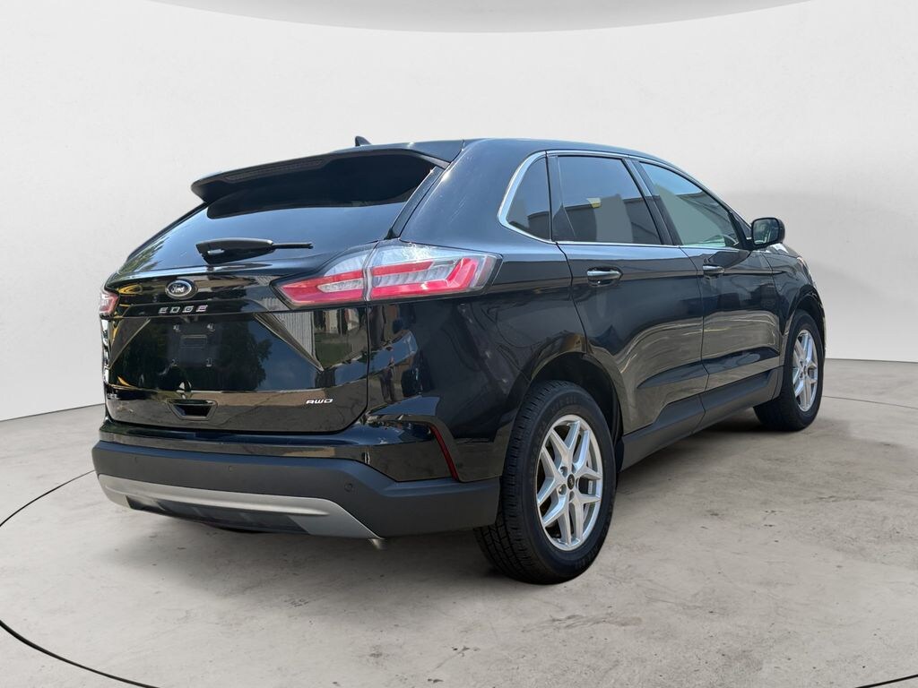 Used 2024 Ford Edge SEL SUV