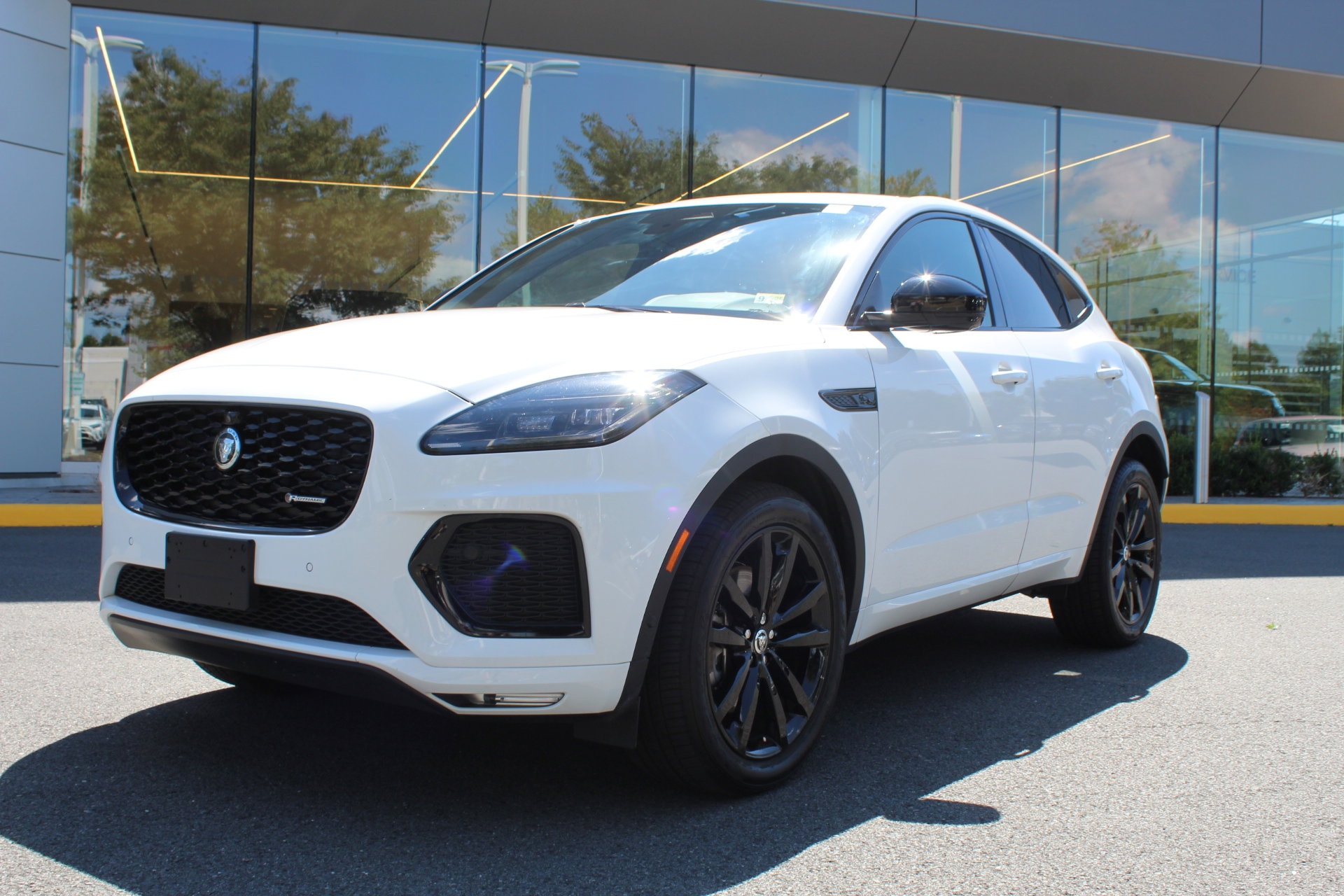 2024 Jaguar E-Pace R-DYNAMIC SE