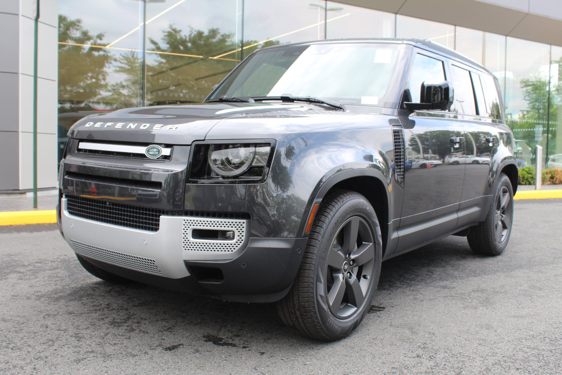 2025 Land Rover Defender