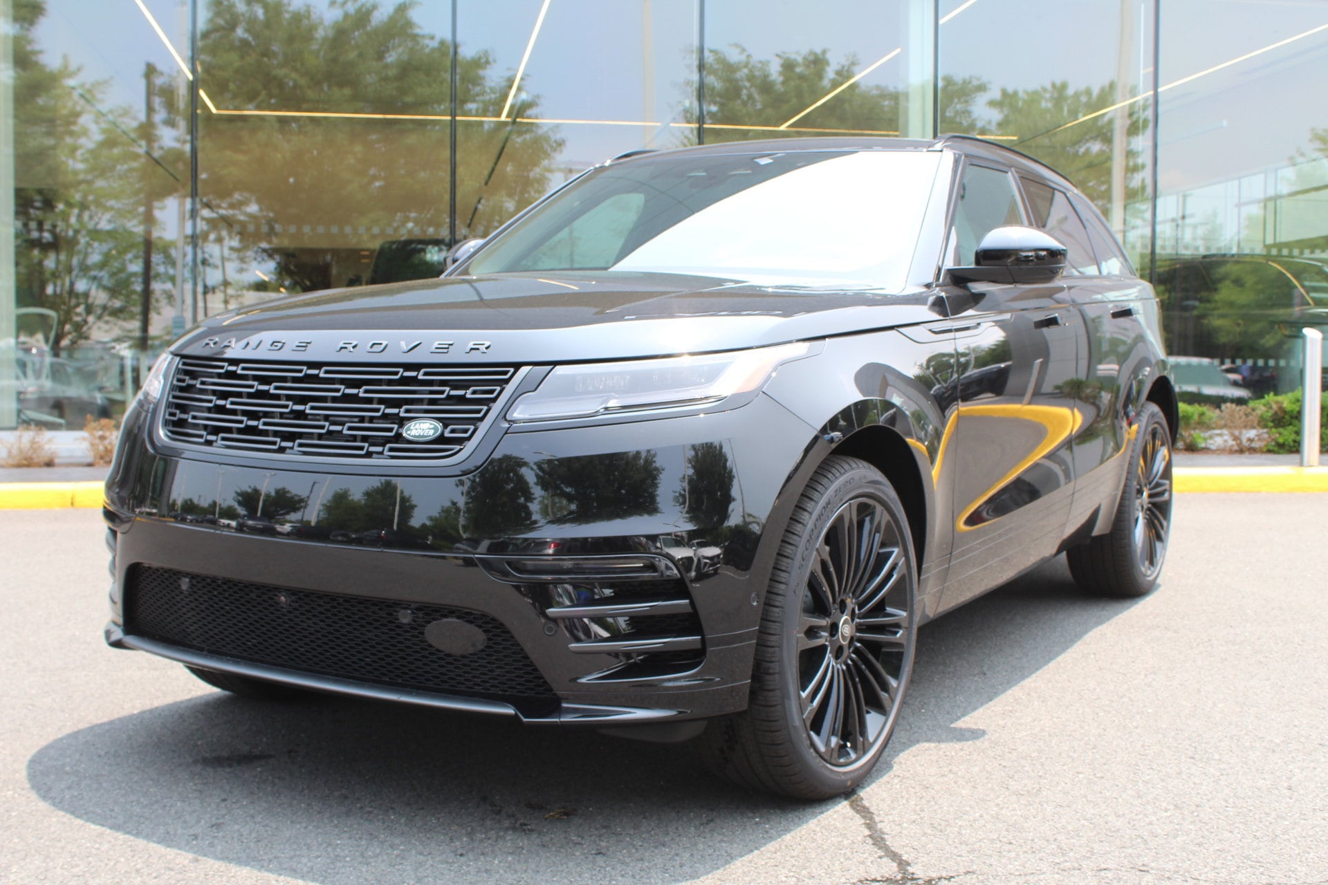 2026 Land Rover Range Rover Velar