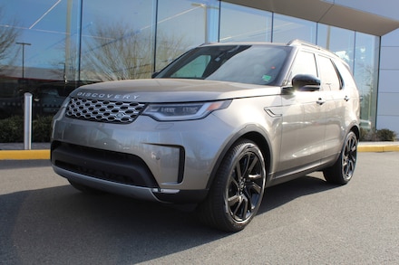 2025 Land Rover Discovery S SUV