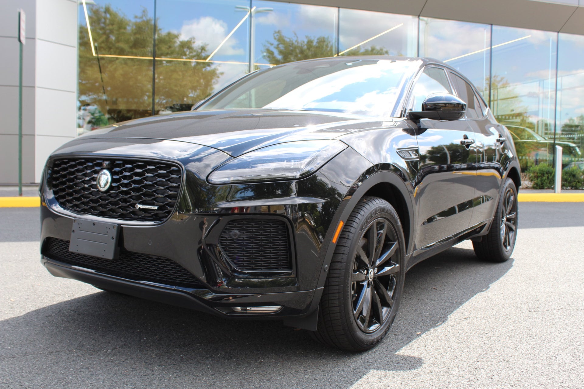 2024 Jaguar E-Pace R-DYNAMIC SE