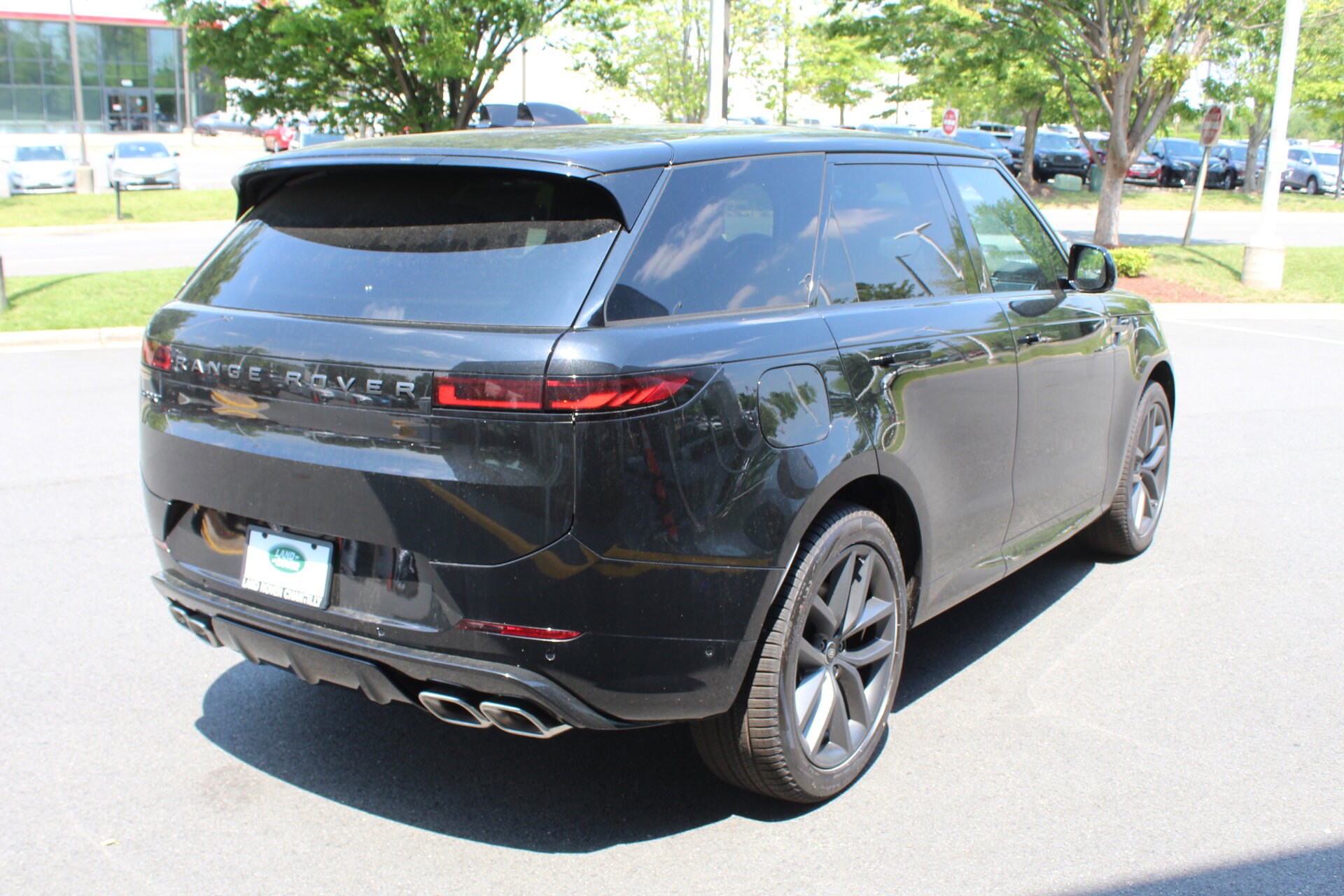 2025 Land Rover Range Rover Sport SE photo 2