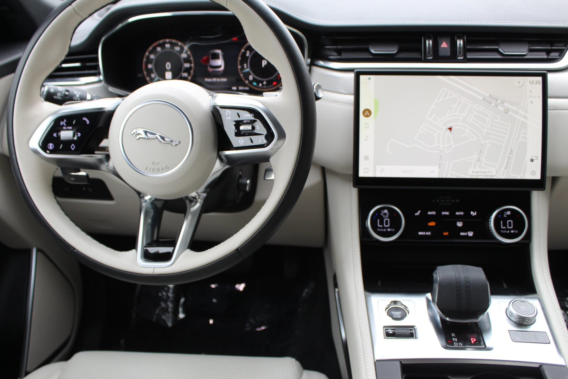 2025 Jaguar F-PACE R-Dynamic S