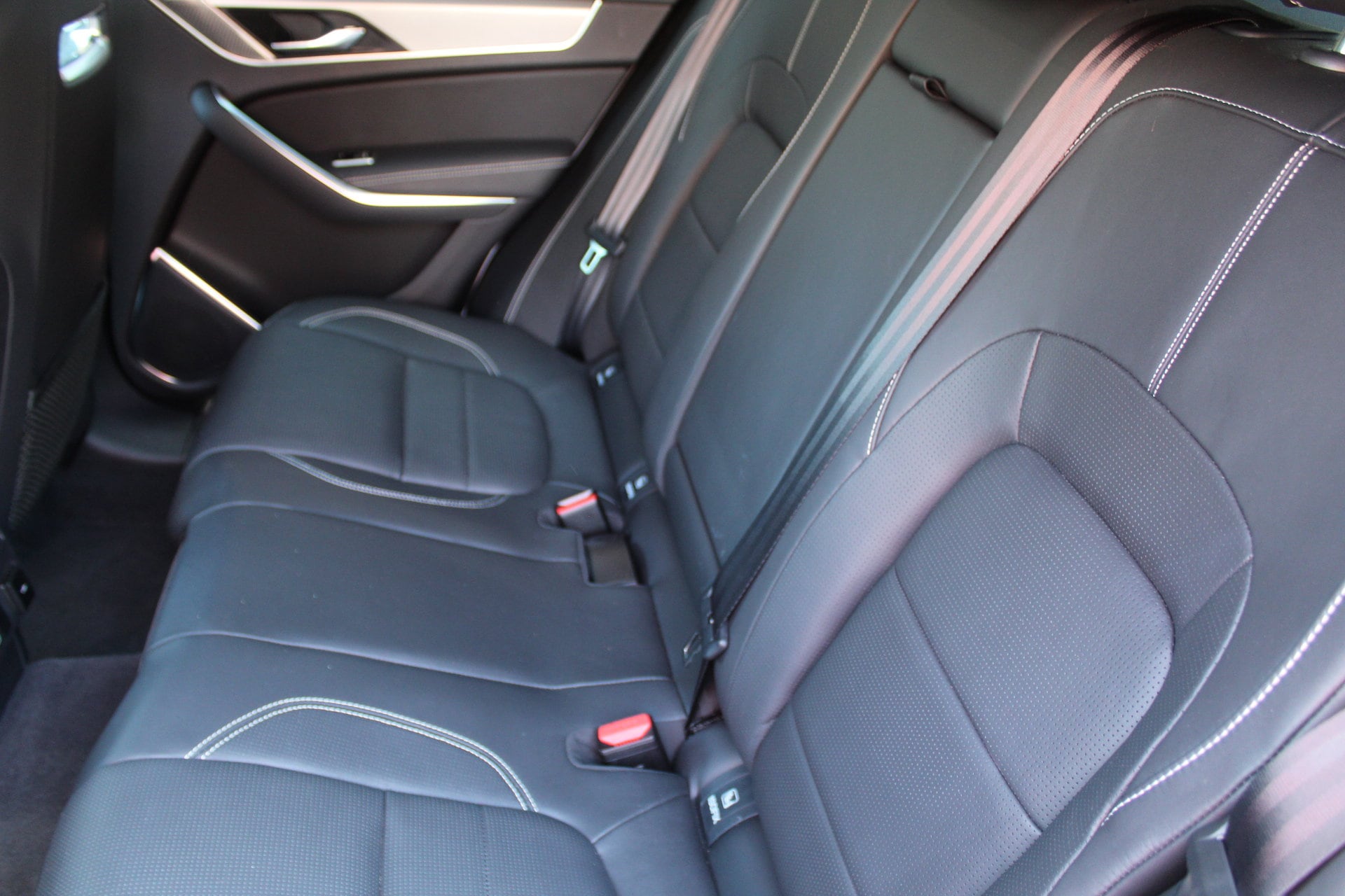 2025 Jaguar F-PACE R-Dynamic S