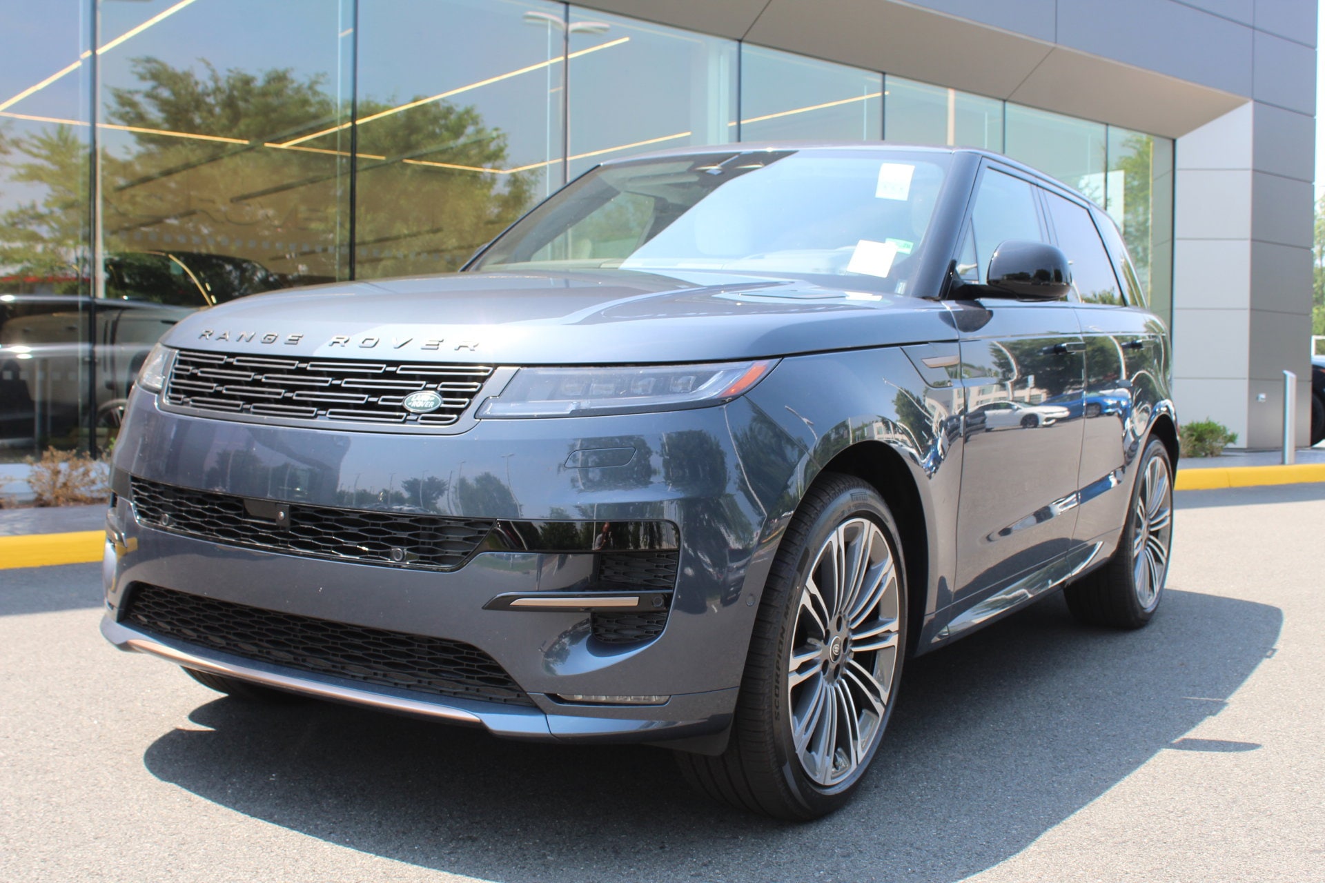 2025 Land Rover Range Rover Sport