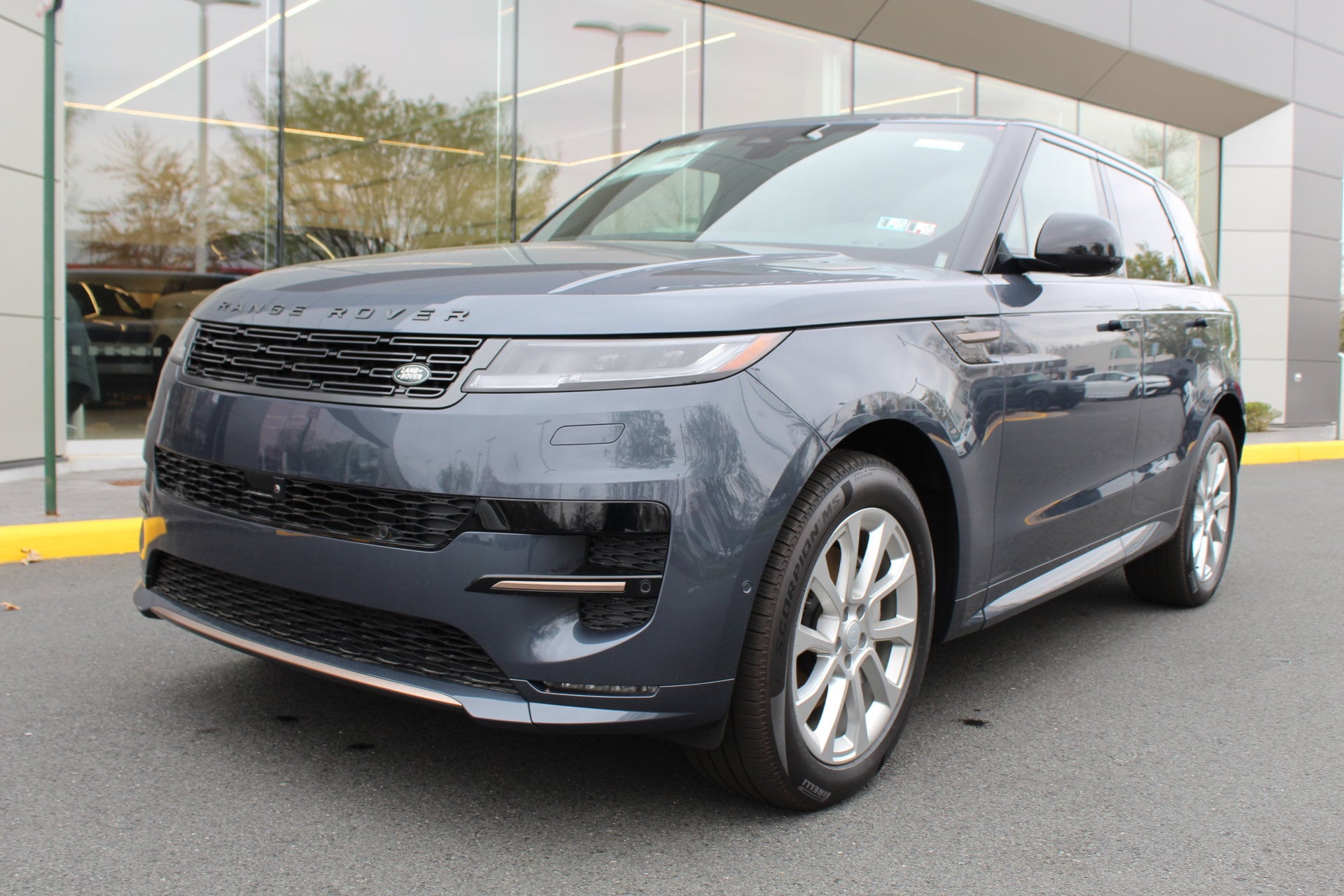 2025 Land Rover Range Rover Sport