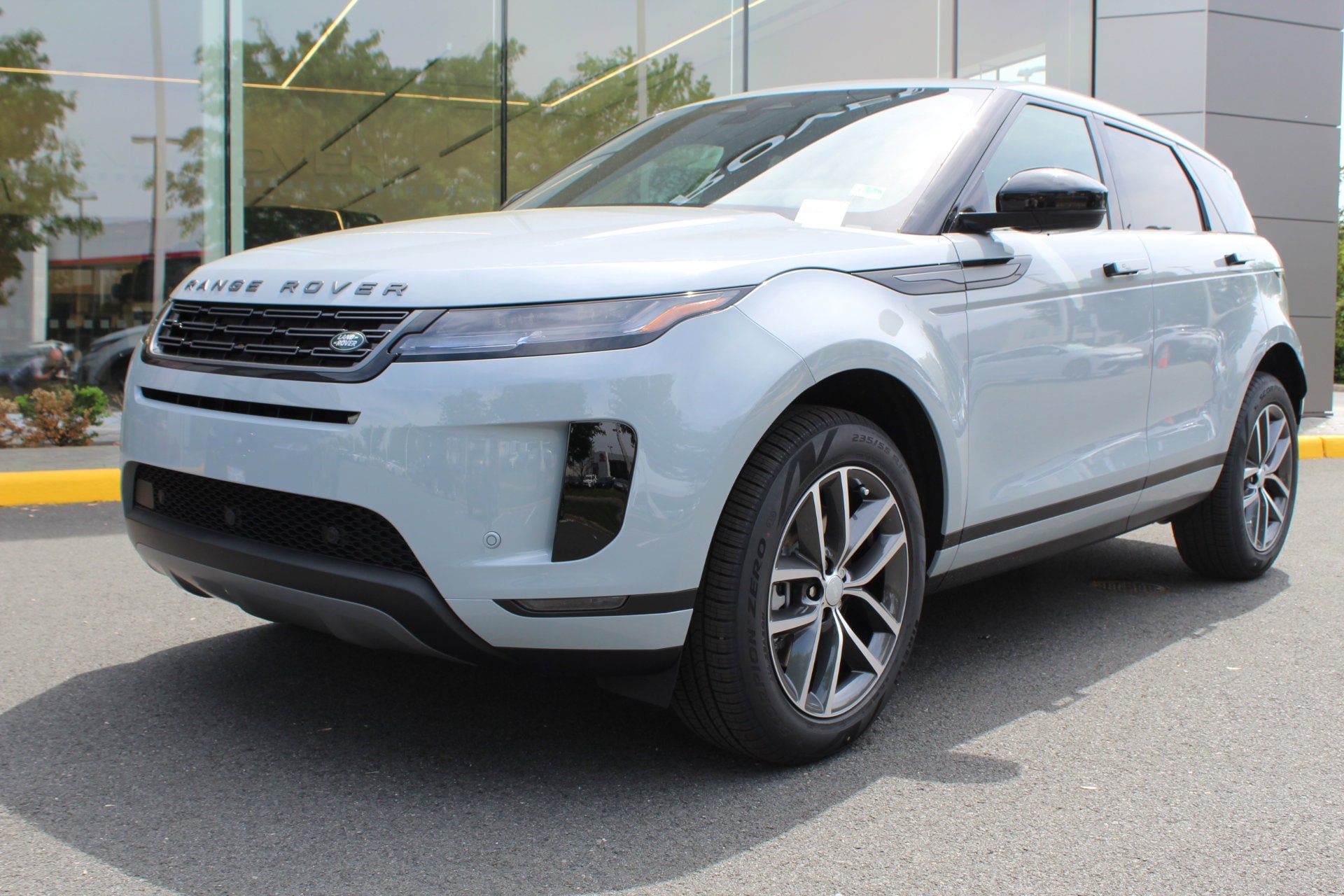 2026 Land Rover Range Rover Evoque