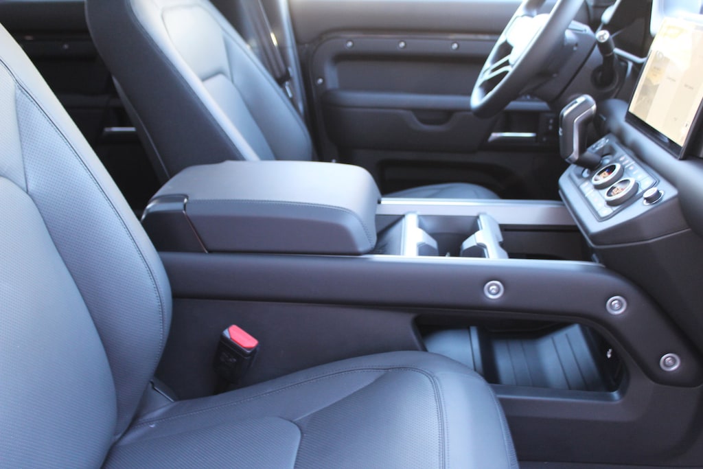 New 2025 Land Rover Defender 130 400PS X SUV