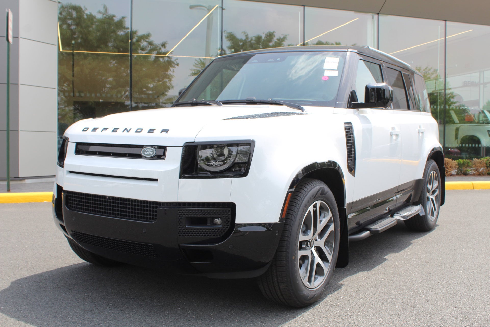 2025 Land Rover Defender