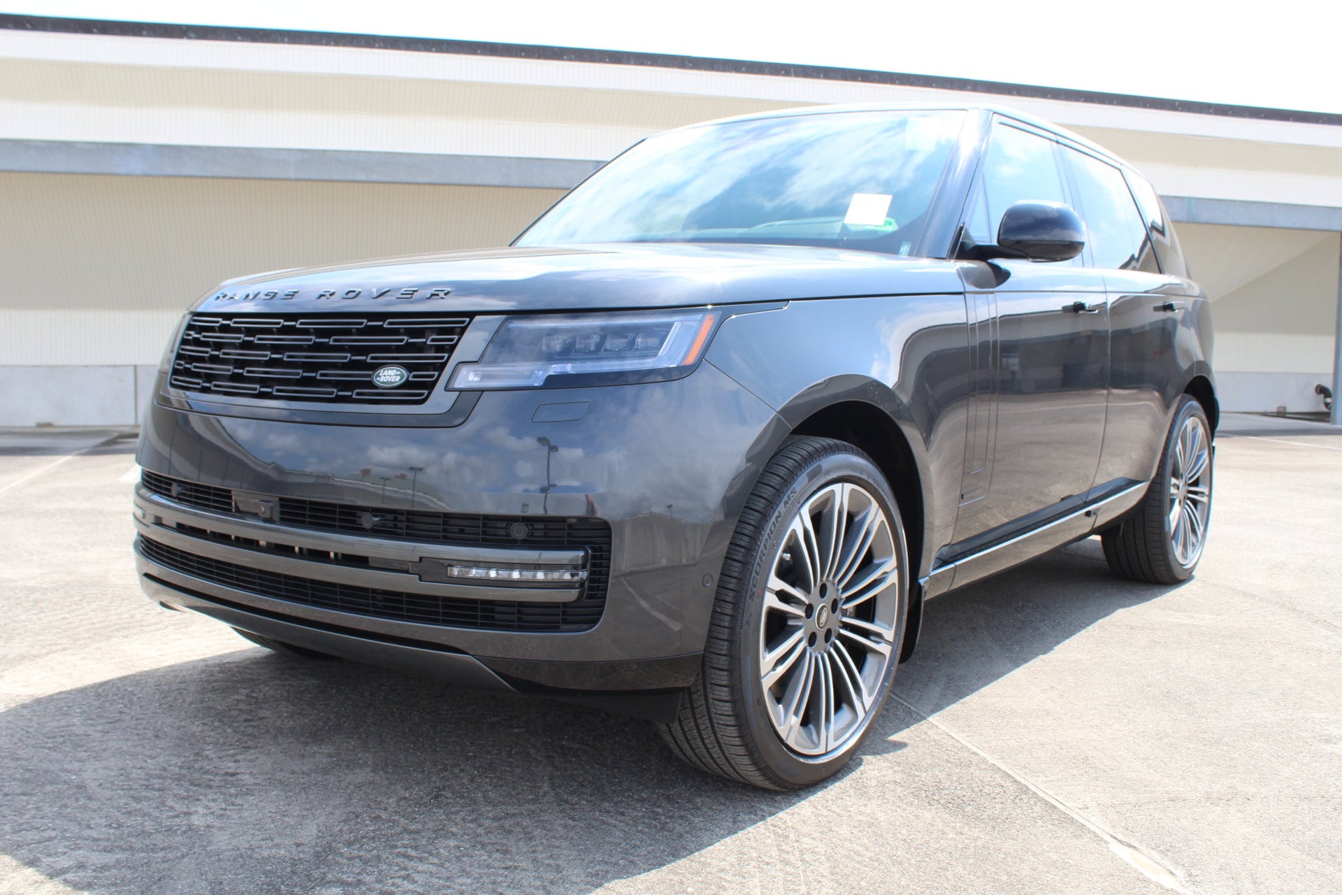 2025 Land Rover Range Rover SUV 