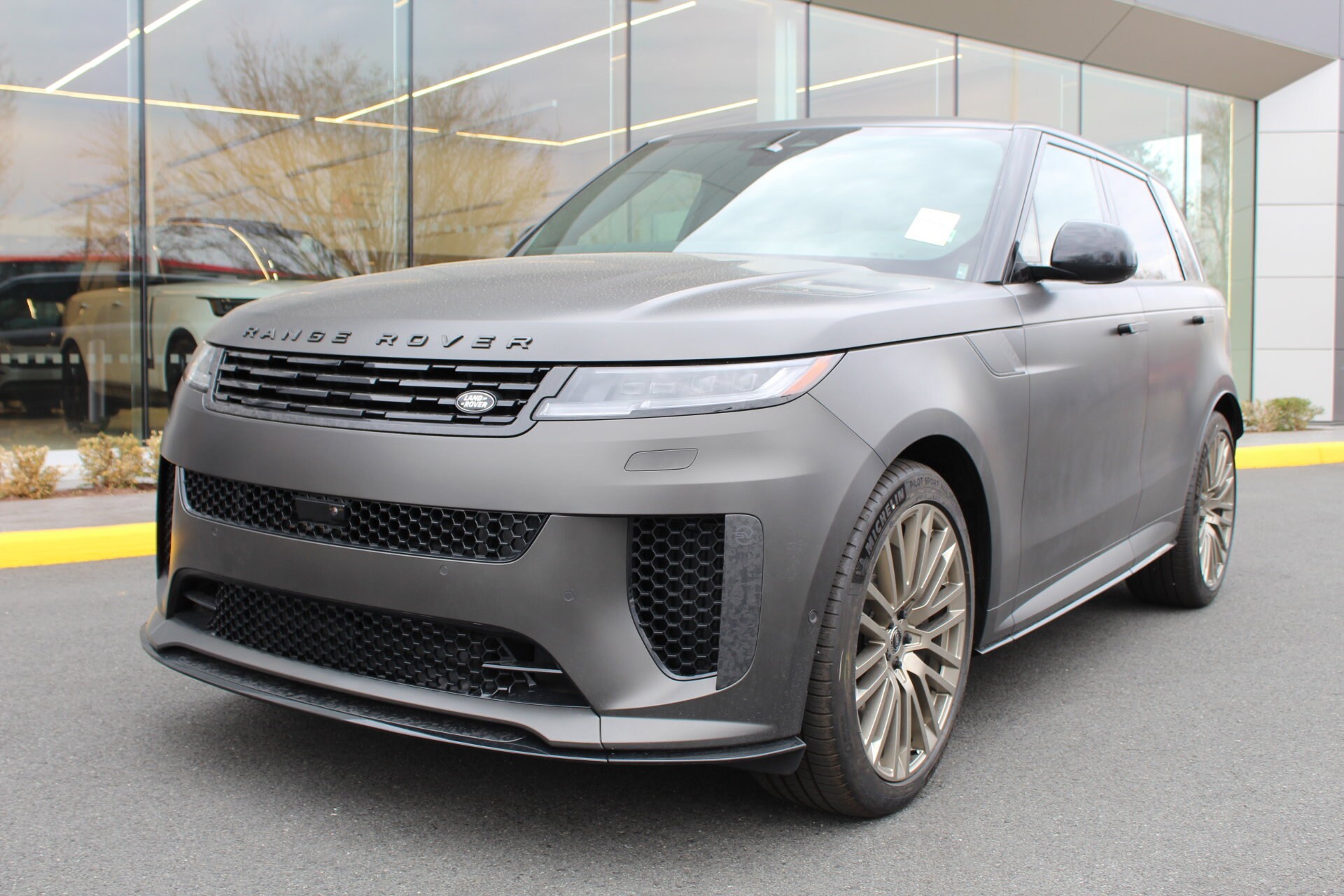 2025 Land Rover Range Rover Sport