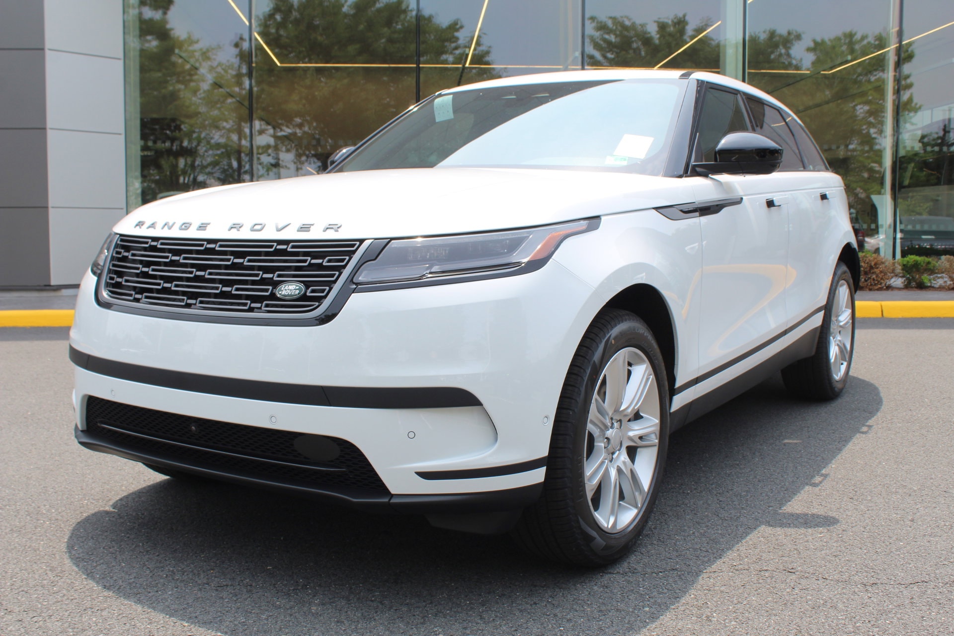2026 Land Rover Range Rover Velar