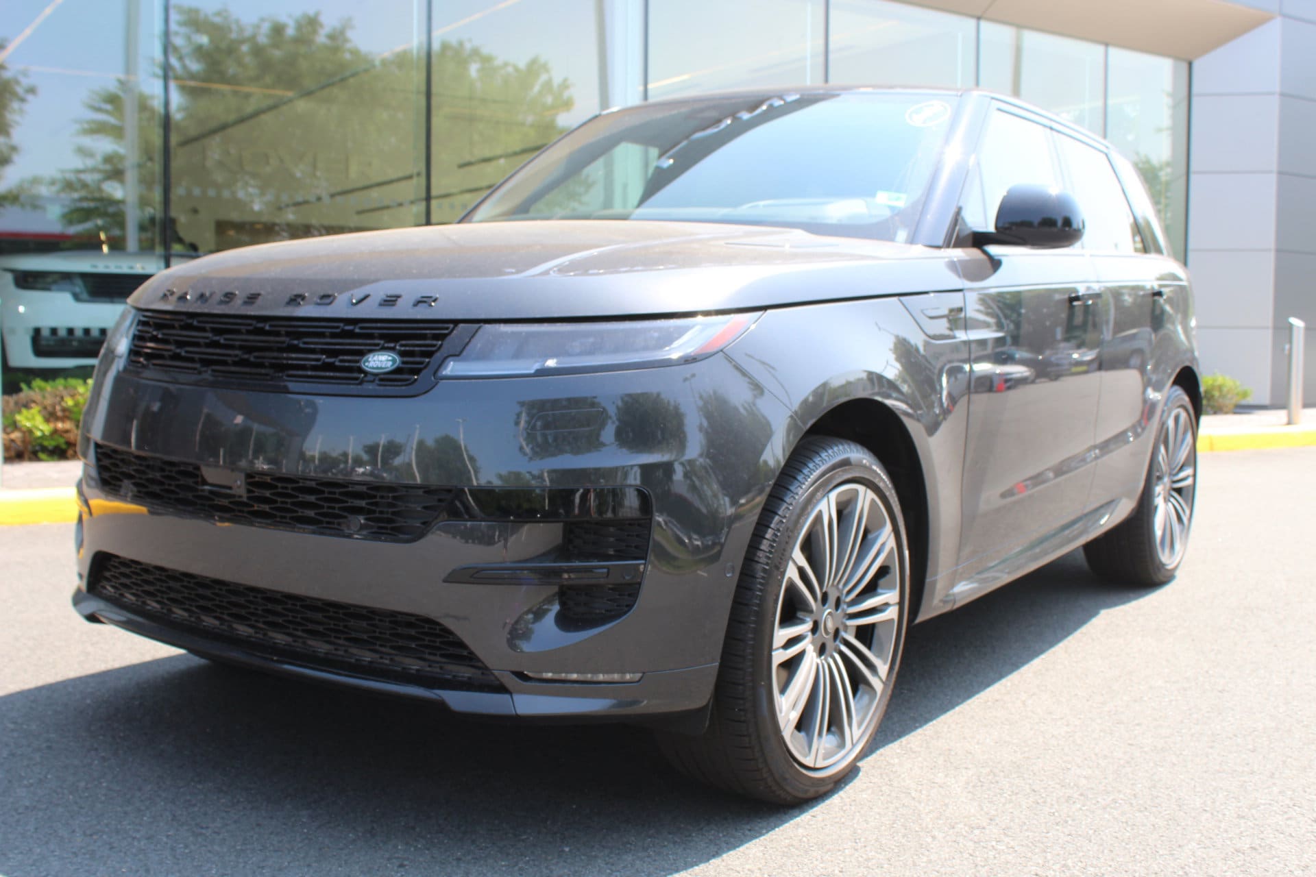 2025 Land Rover Range Rover Sport