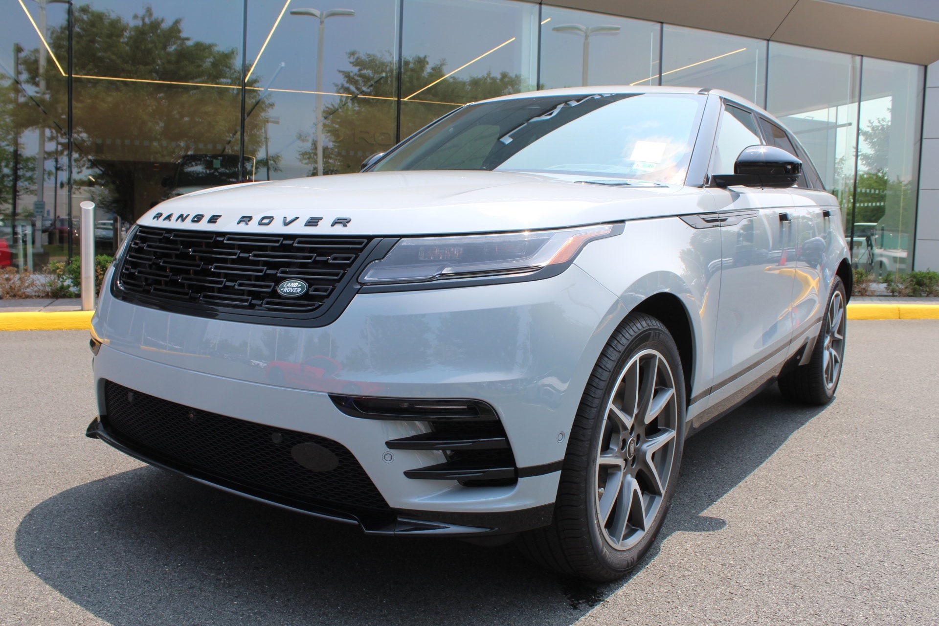 2026 Land Rover Range Rover Velar