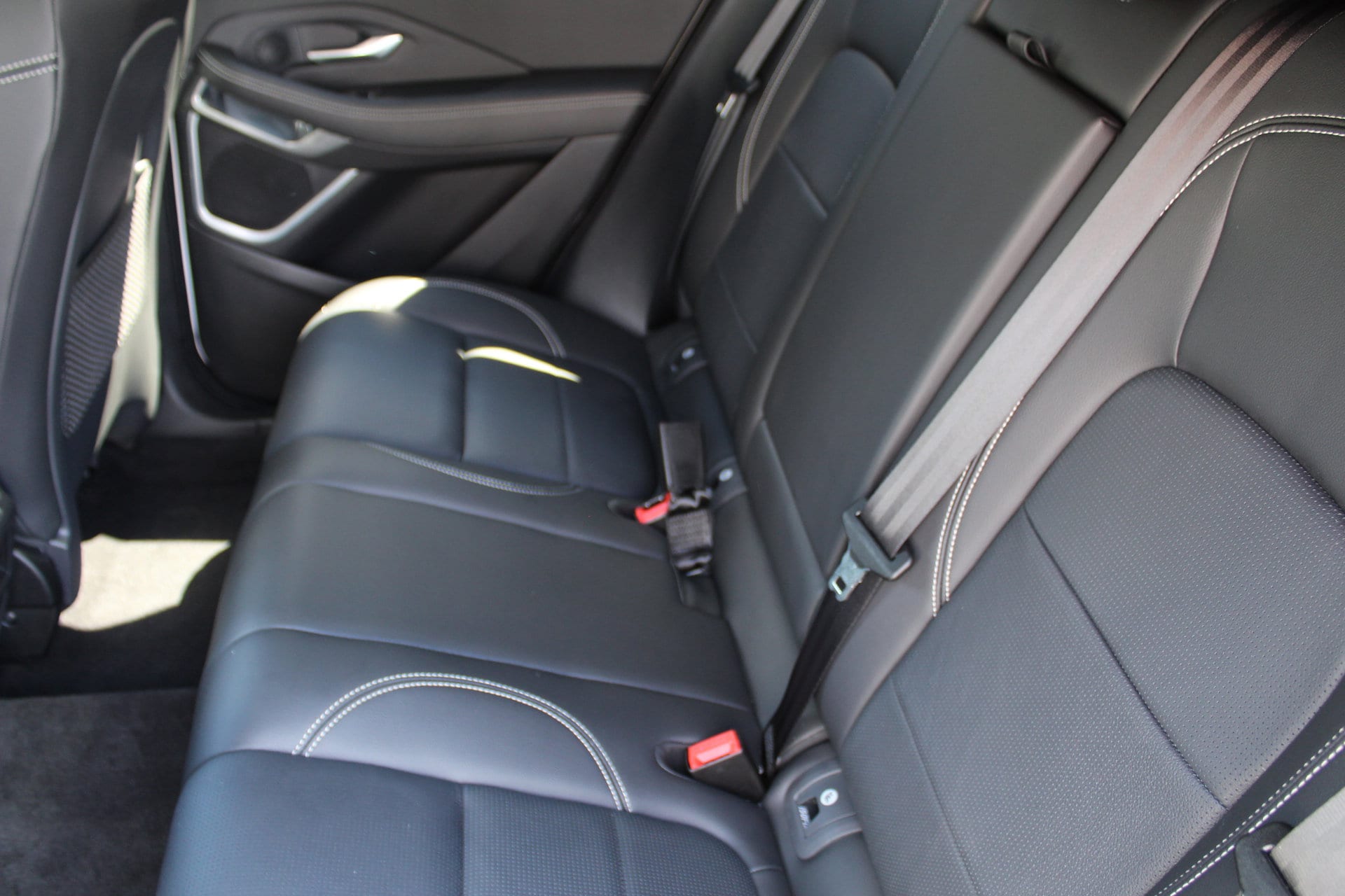 2024 Jaguar E-Pace R-DYNAMIC SE