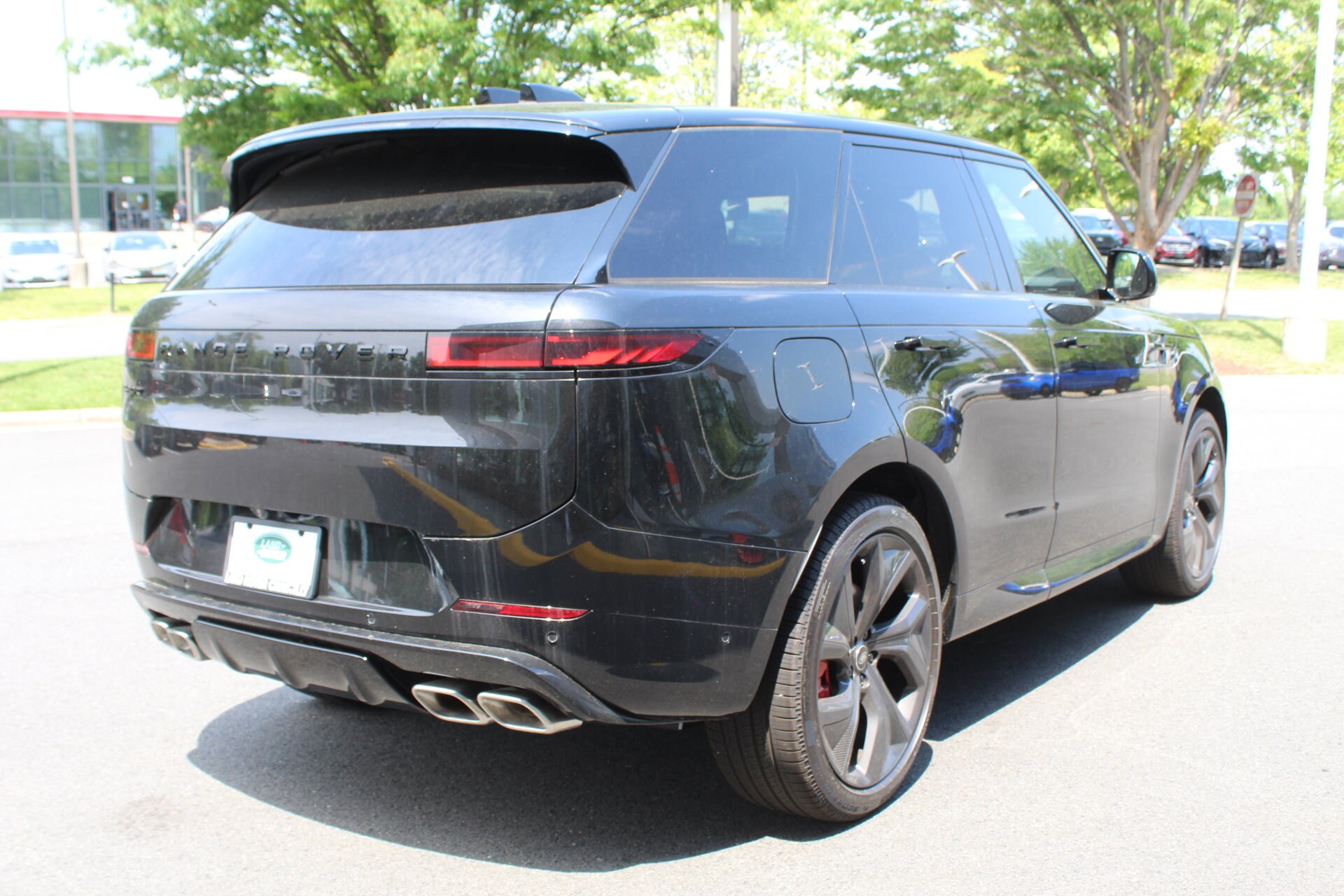 2025 Land Rover Range Rover Sport SE photo 2