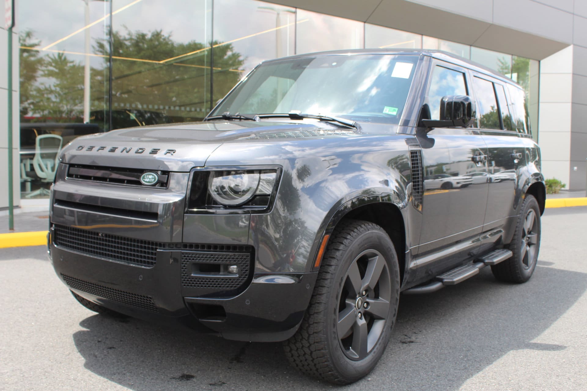 2025 Land Rover Defender