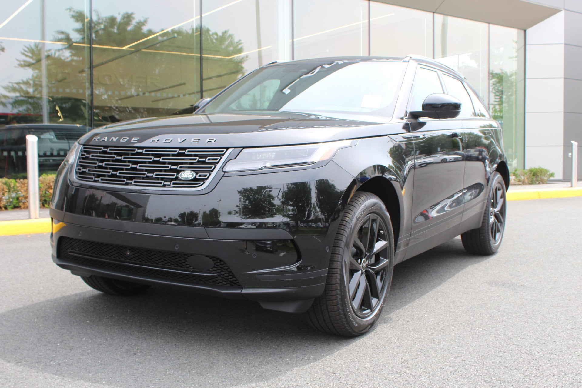 2026 Land Rover Range Rover Velar
