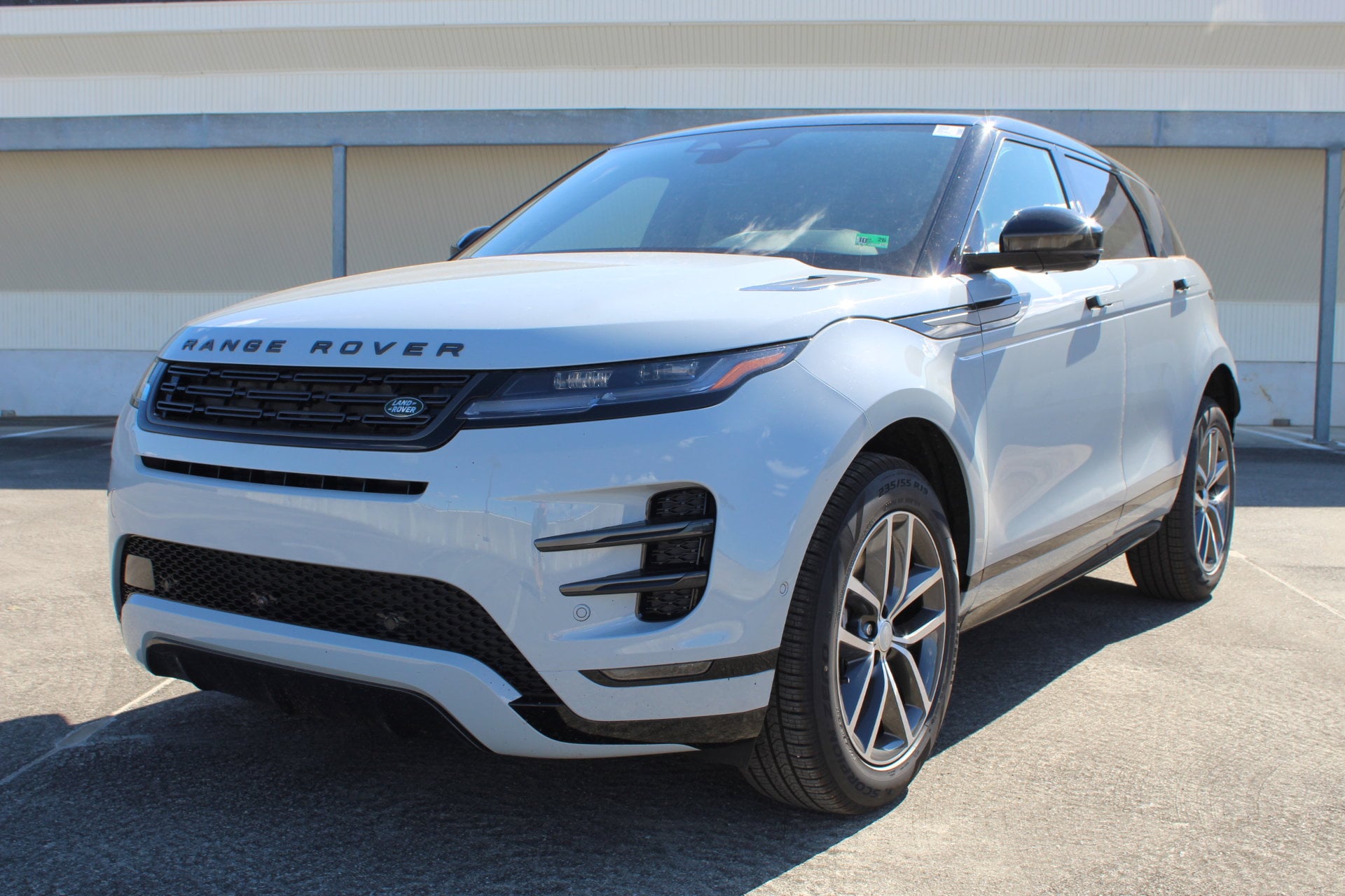 2026 Land Rover Range Rover Evoque SUV  2026 Land Rover Range Rover Evoque SUV