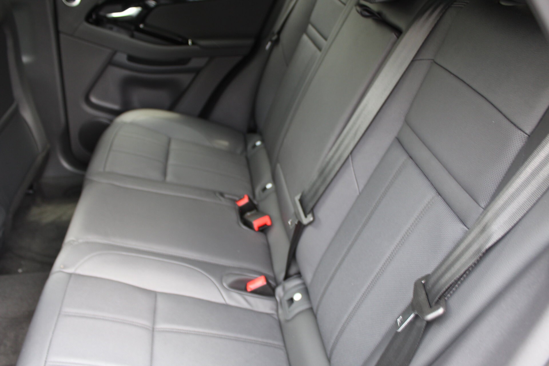 2026 Land Rover Range Rover Evoque S photo 4