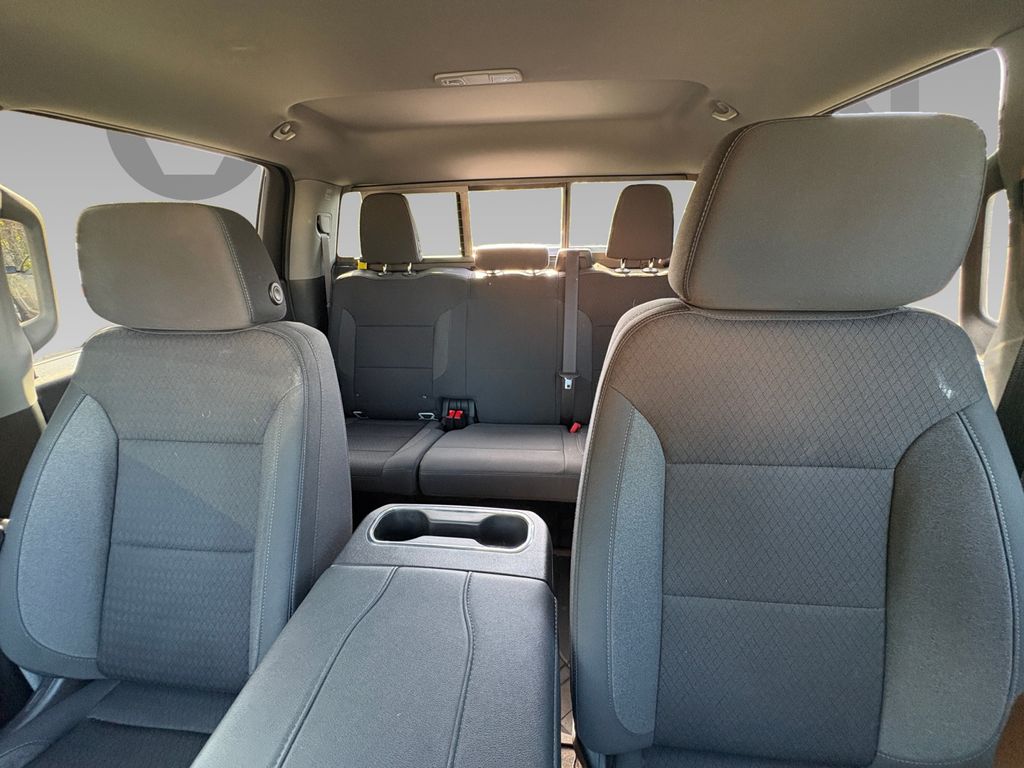 2024 Chevrolet Silverado 1500 RST photo 2