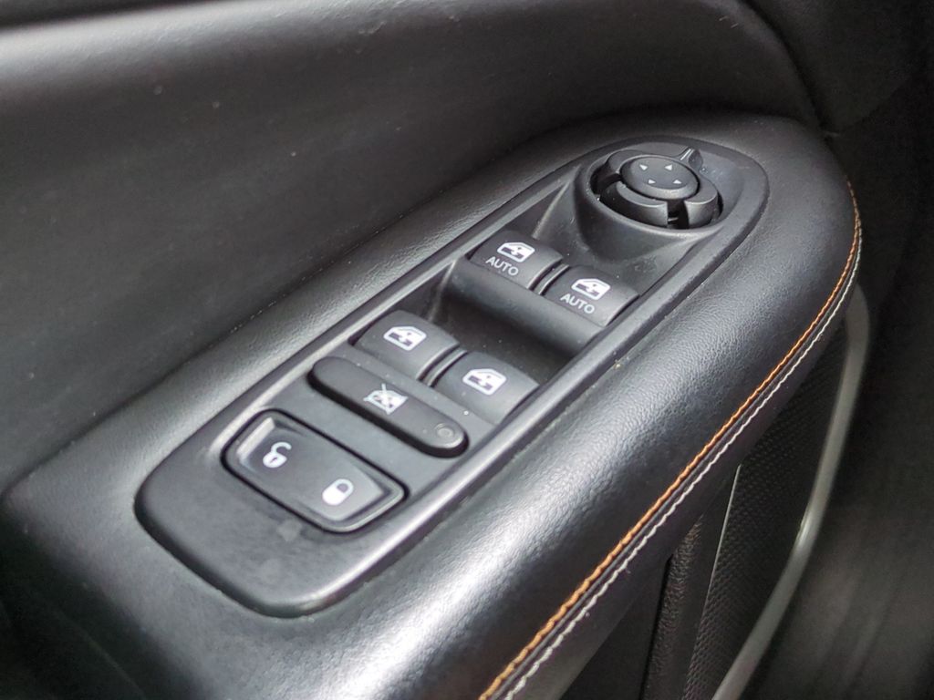 2018 Jeep Compass Latitude photo 3
