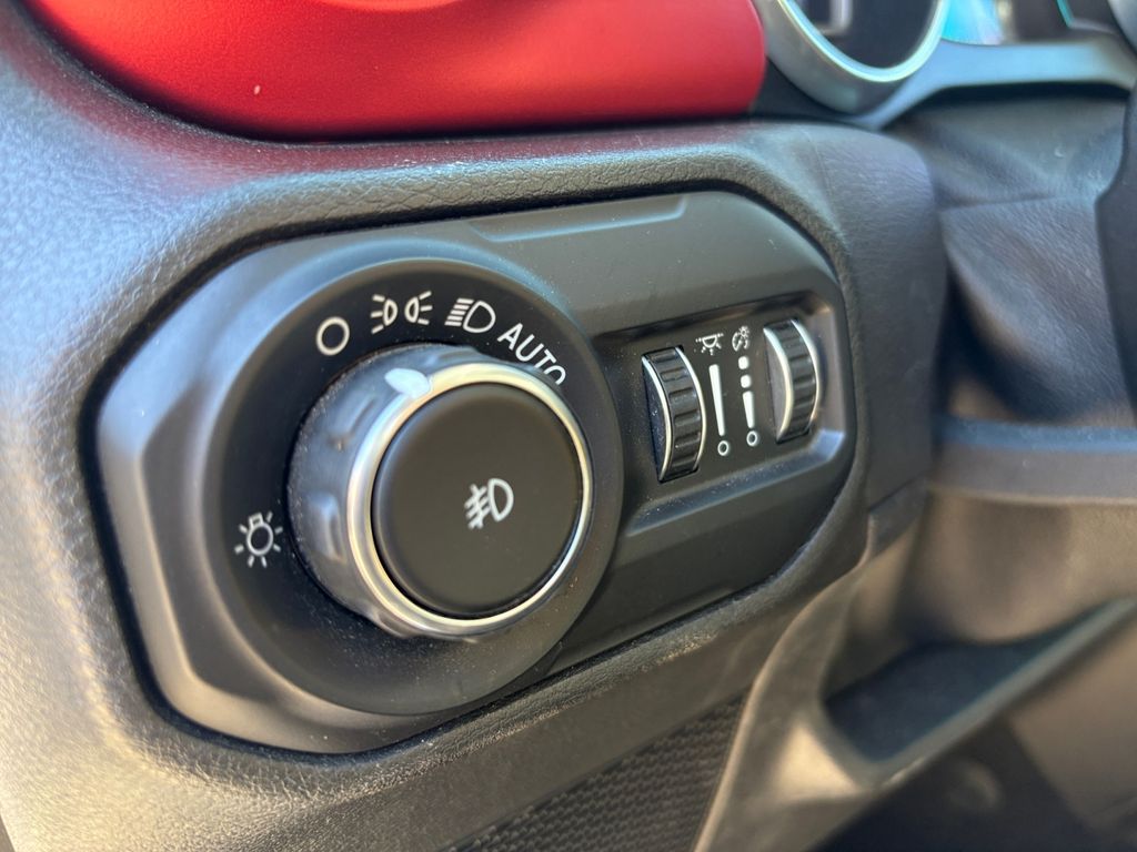 2018 Jeep Wrangler Unlimited Rubicon photo 3