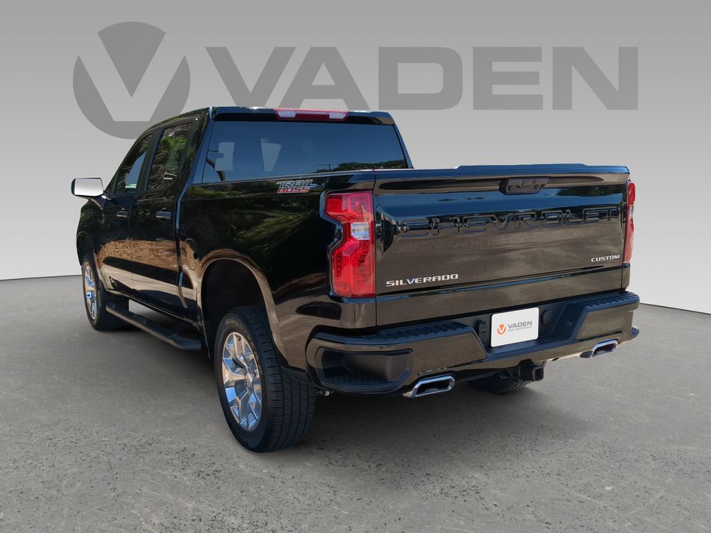 2024 Chevrolet Silverado 1500 Custom Trail Boss photo 3