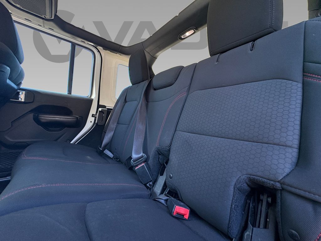 2018 Jeep Wrangler Unlimited Rubicon photo 4