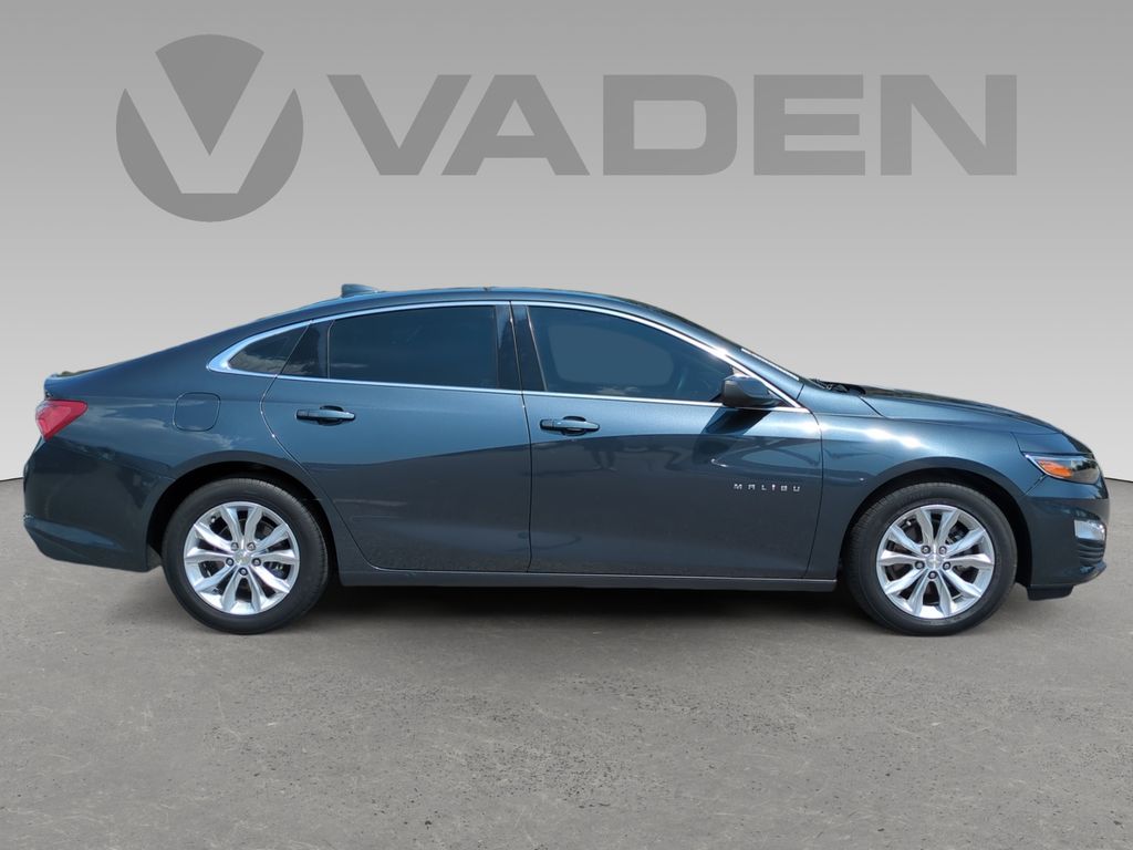 2019 Chevrolet Malibu 1LT photo 2