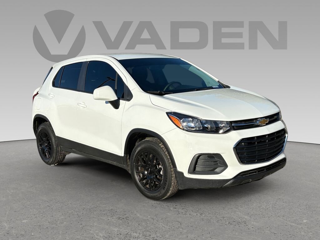 Used 2022 Chevrolet Trax LS Sport Utility