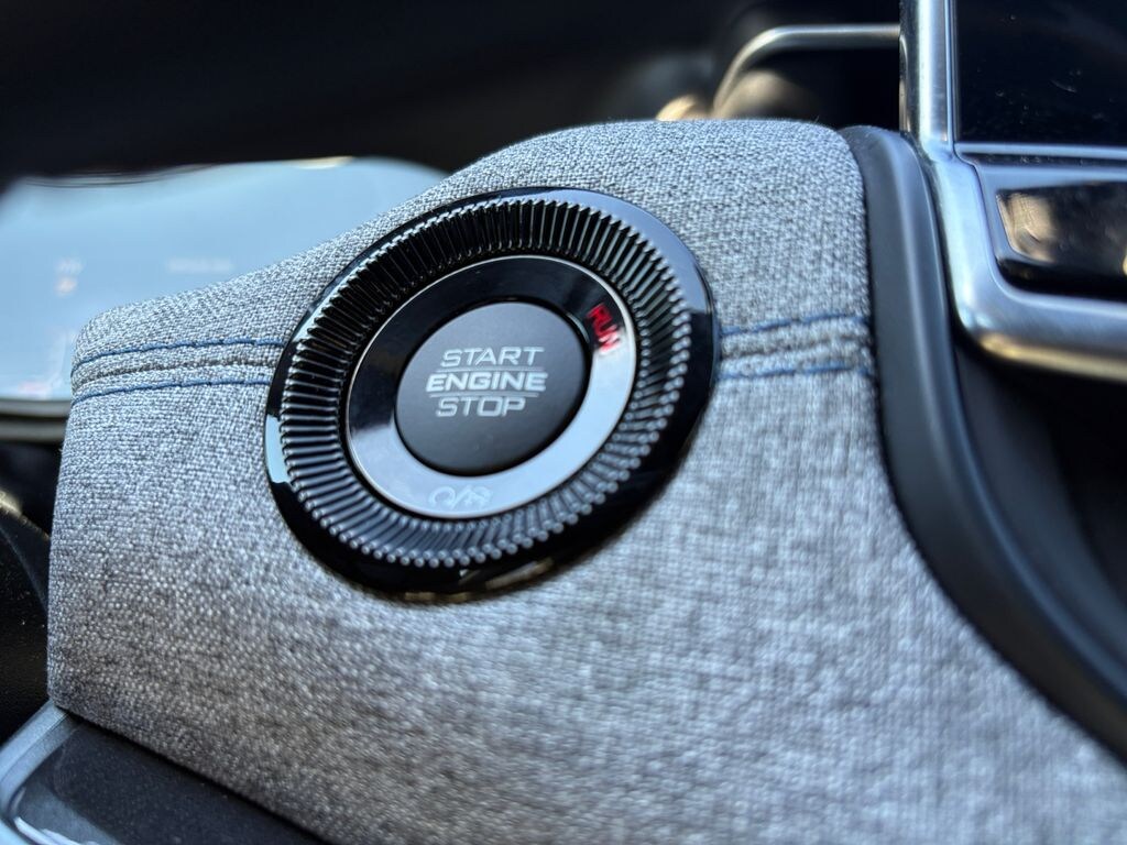 Used 2024 Jeep Compass Latitude Sport Utility