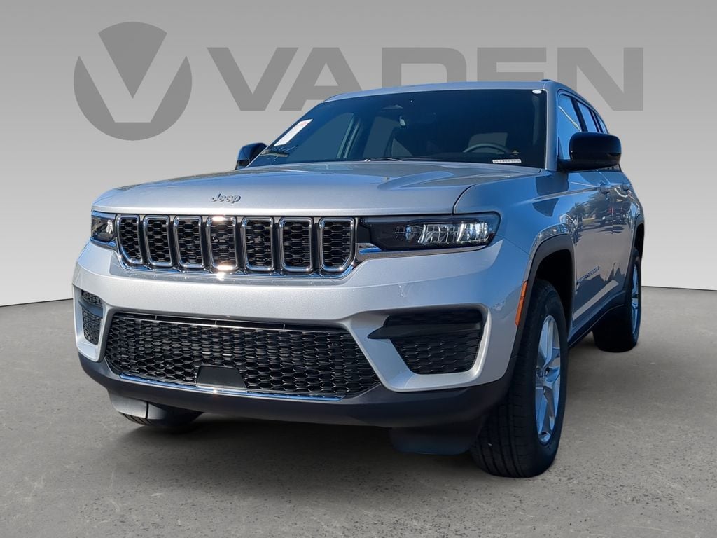Used 2025 Jeep Grand Cherokee Laredo X SUV