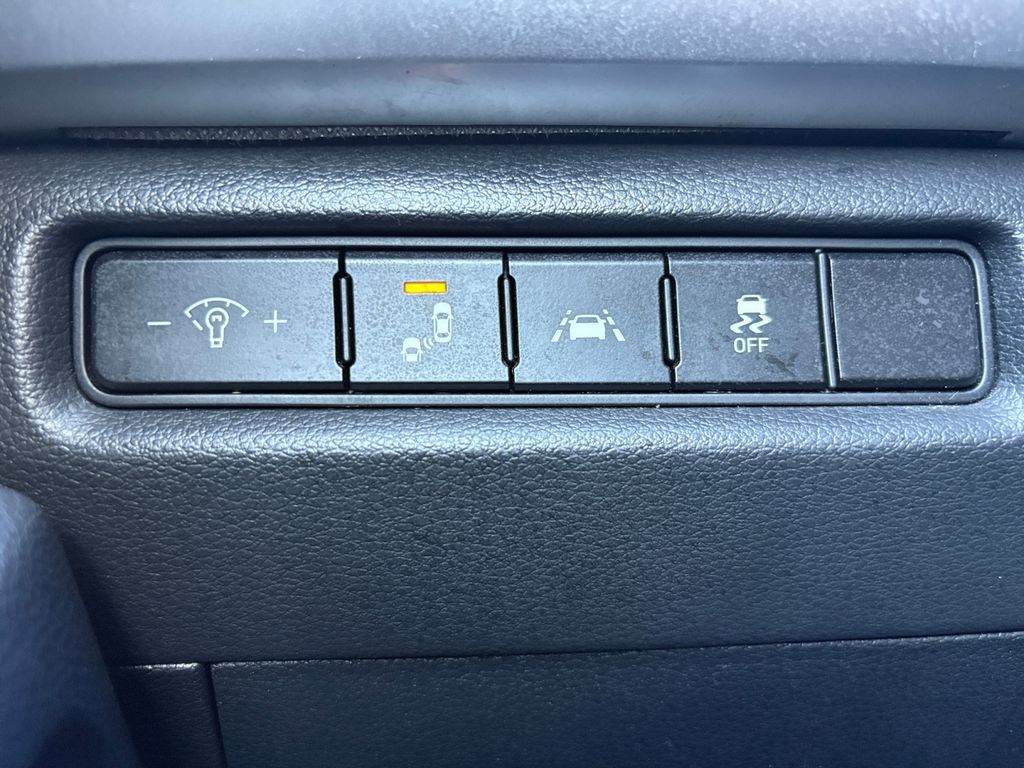 2021 Kia Telluride LX photo 4