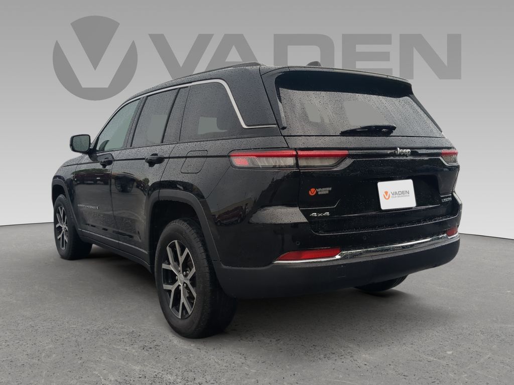 2023 Jeep Grand Cherokee Limited photo 2