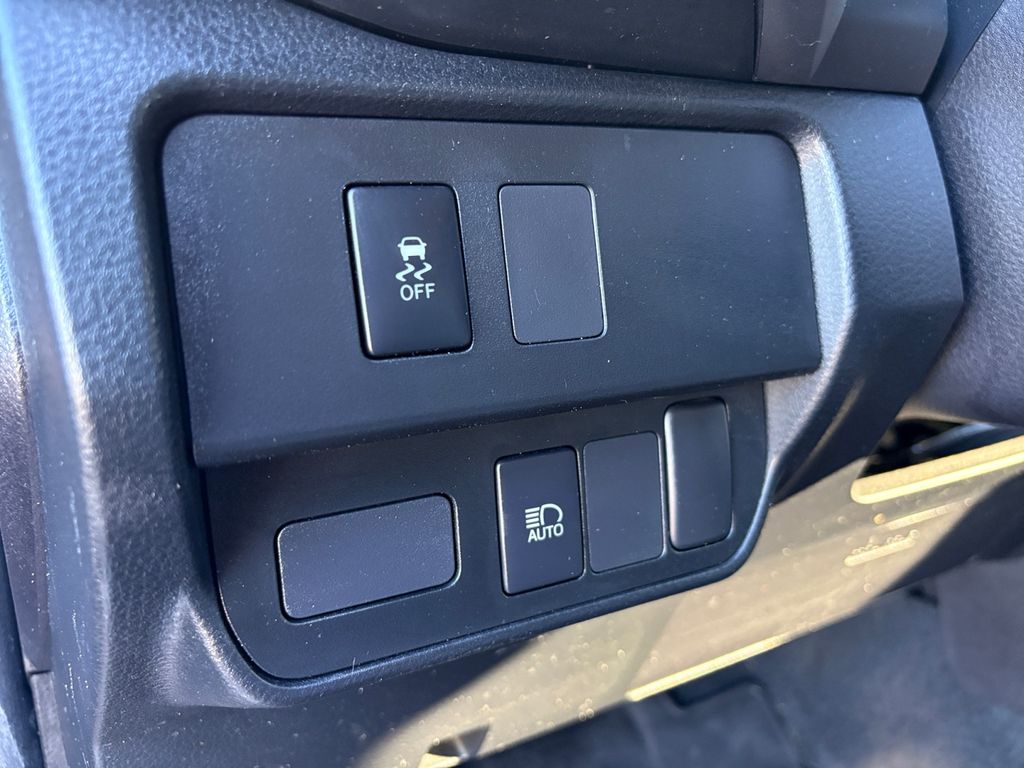 2022 Toyota Tacoma SR5 V6 photo 4