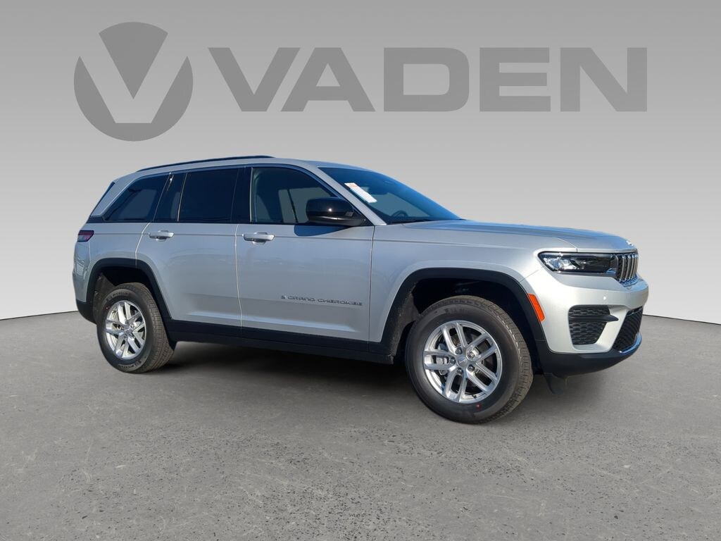 Used 2025 Jeep Grand Cherokee Laredo X SUV