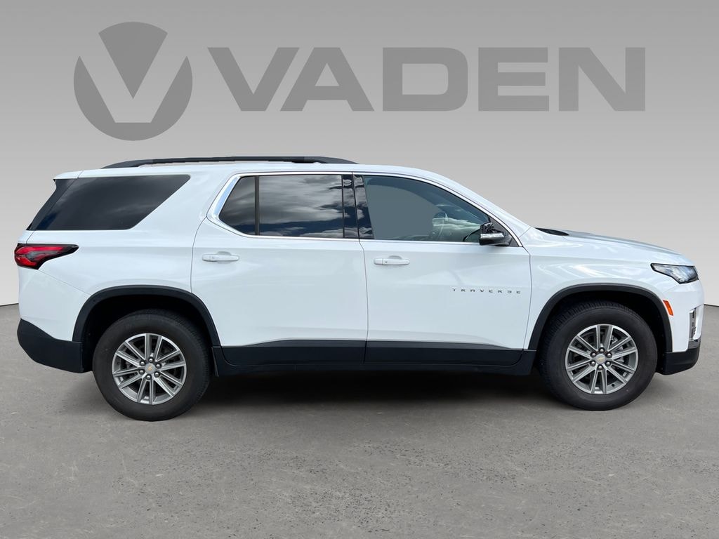 Used 2022 Chevrolet Traverse LT Cloth SUV