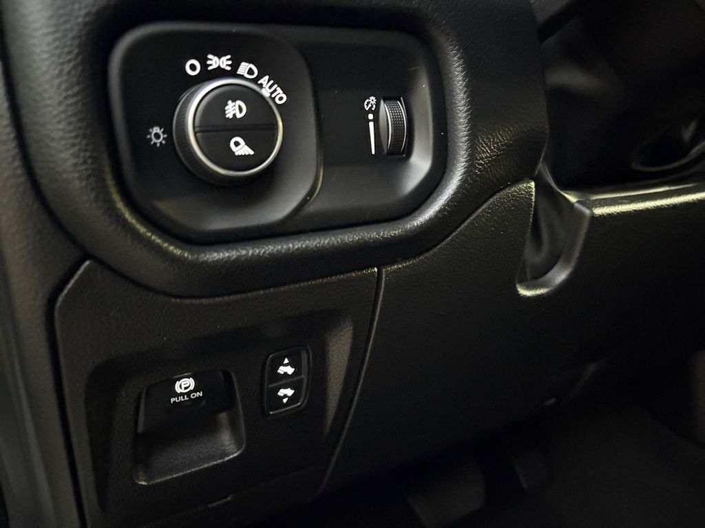 2022 Ram 1500 Big Horn photo 4