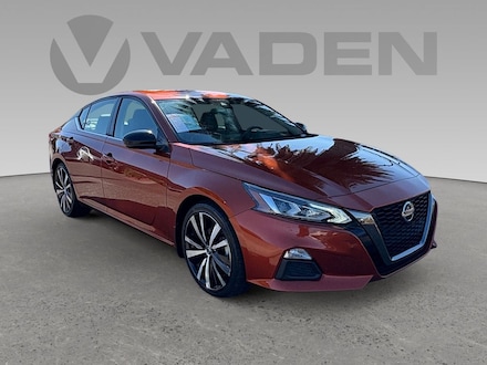 2022 Nissan Altima 2.5 SR Sedan