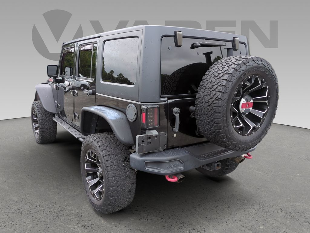 2017 Jeep Wrangler Unlimited Rubicon Recon photo 3
