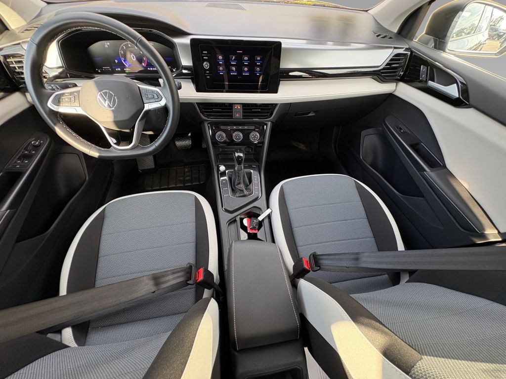 2025 Volkswagen Taos S photo 2
