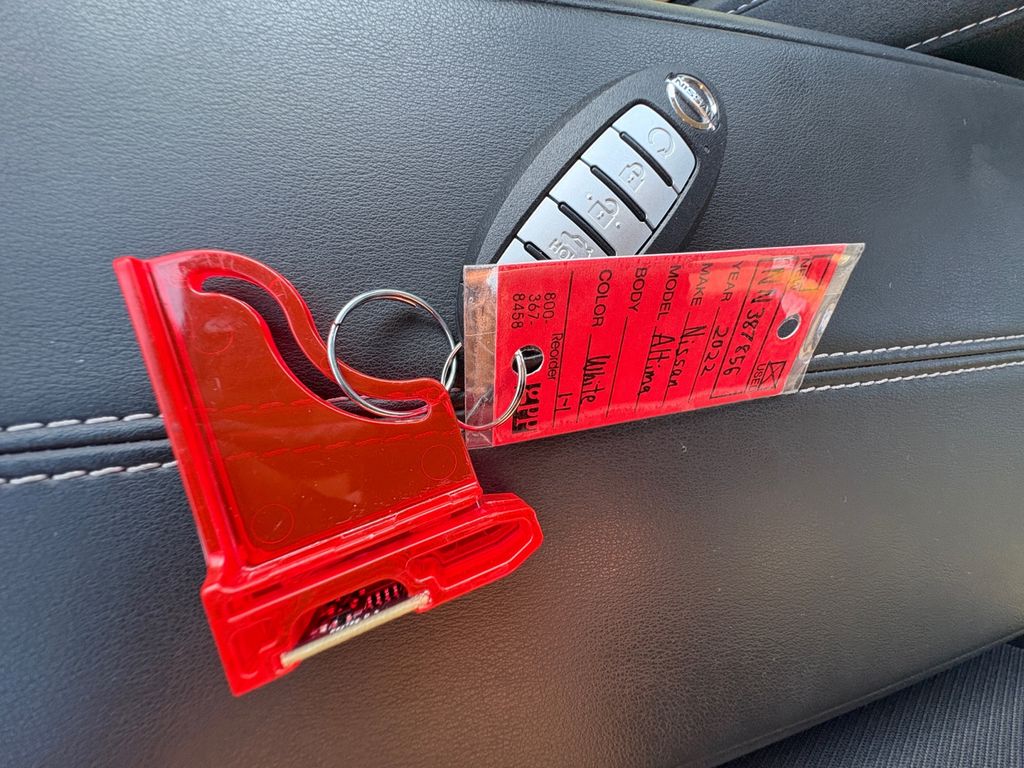 2022 Nissan Altima 2.5 S photo 2