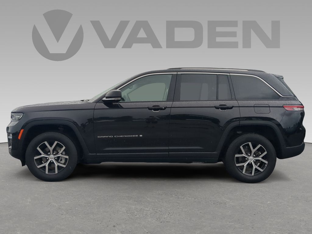 2023 Jeep Grand Cherokee Limited photo 3
