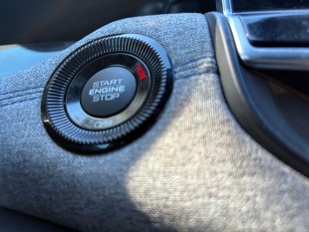 2024 Jeep Compass Latitude photo 2