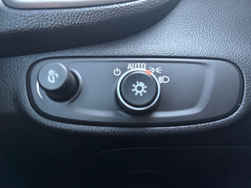 Used 2022 Chevrolet Trax LS Sport Utility