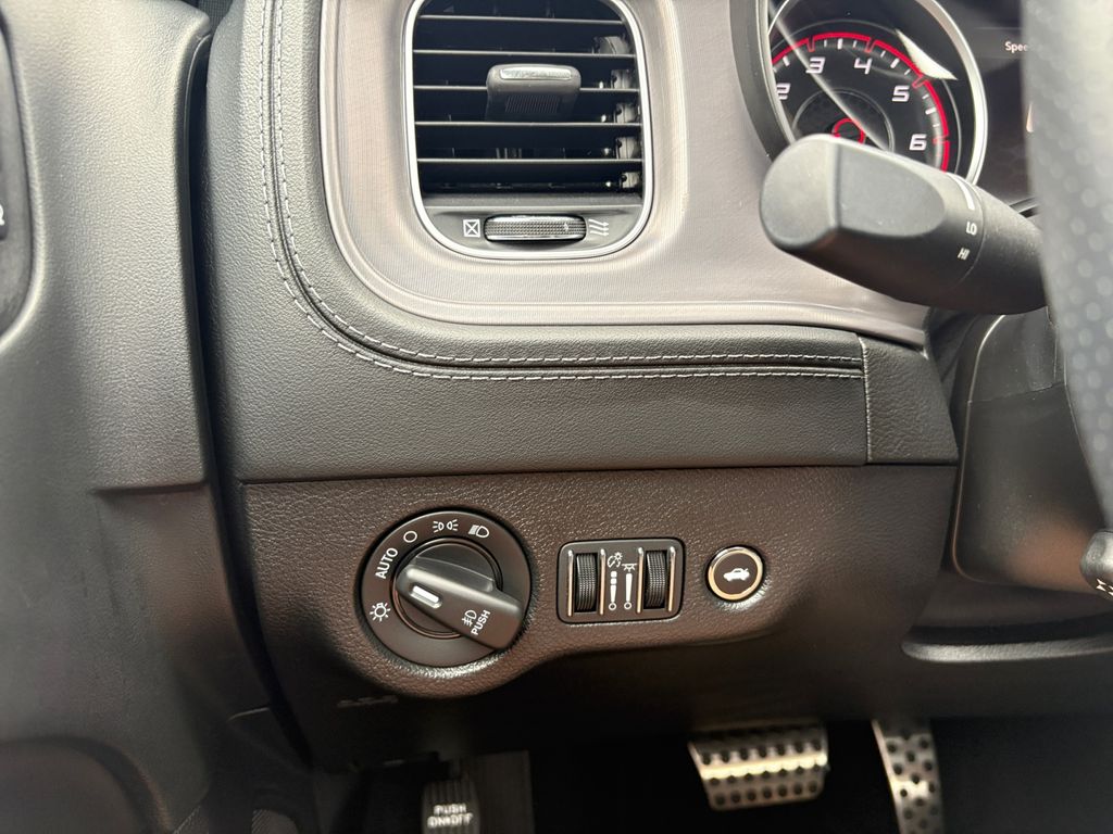 2023 Dodge Charger Scat Pack photo 4