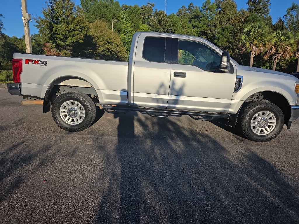 Used 2019 Ford F-250 XLT Extended Cab